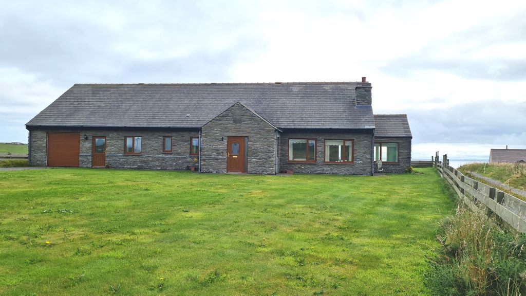 Property photo 2 of 31