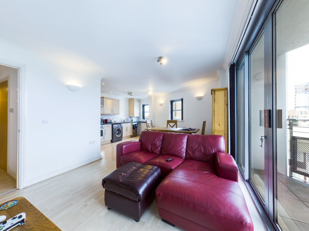 Property photo 2 of 9