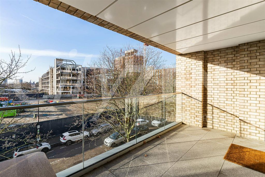 Property photo 3 of 22 Balcony