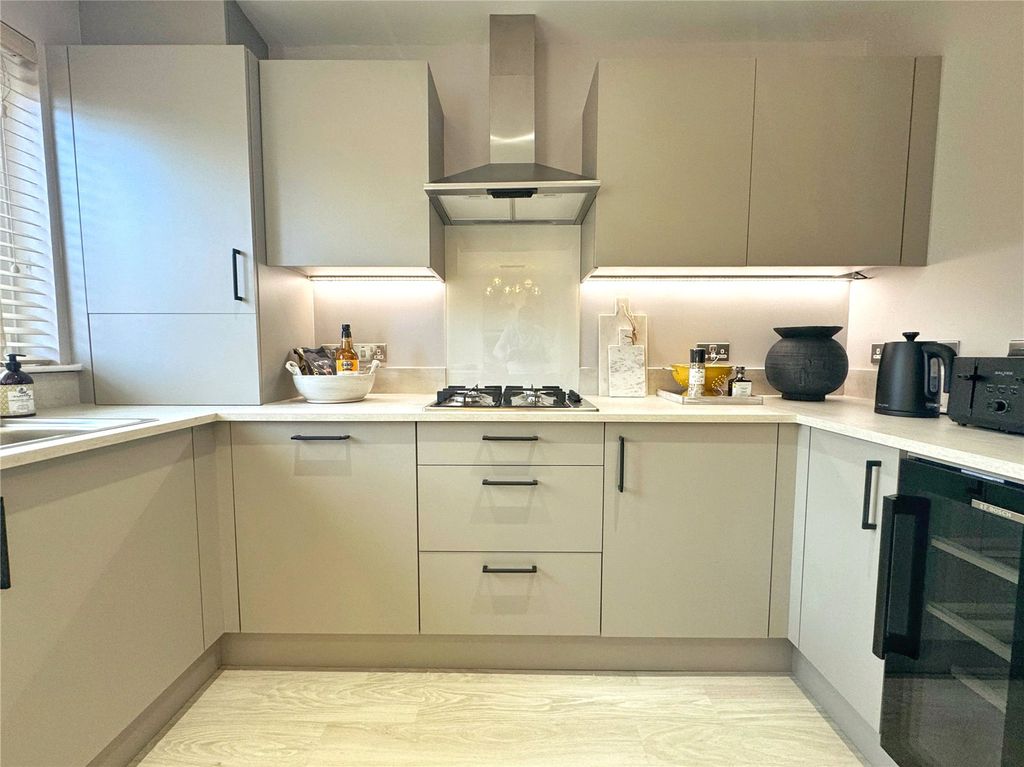 Property photo 3 of 15 Kitchen