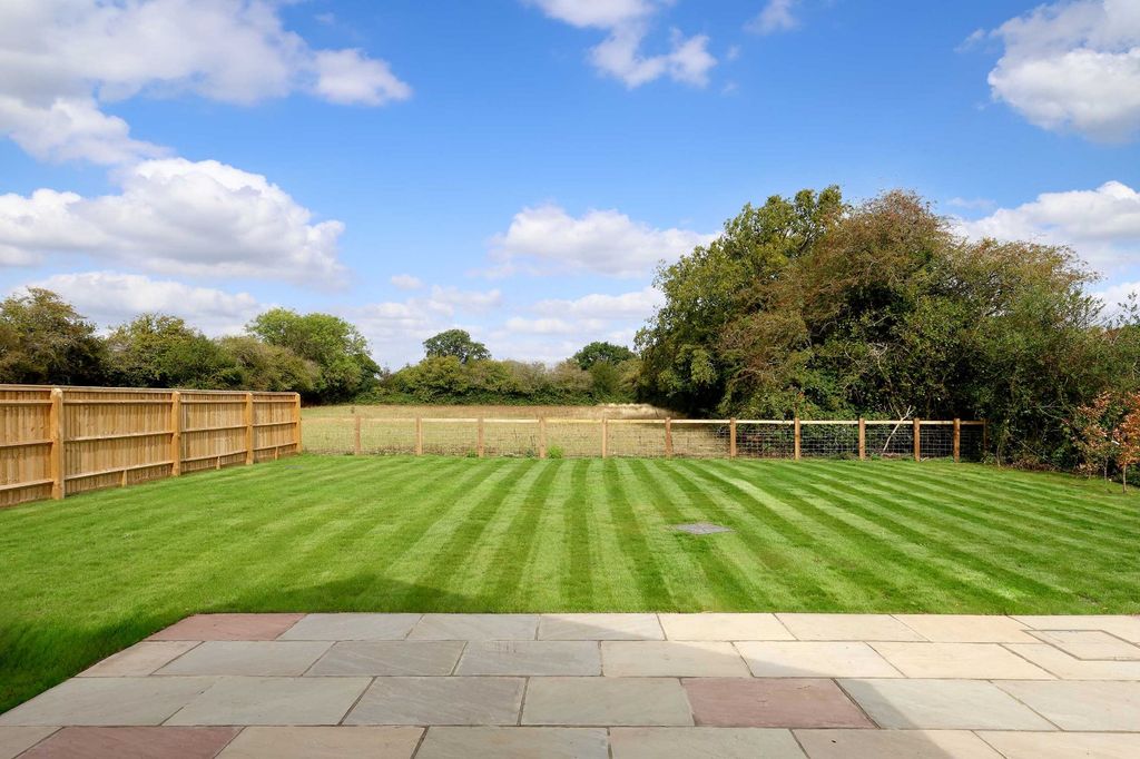Property photo 2 of 19 Picture No. 08