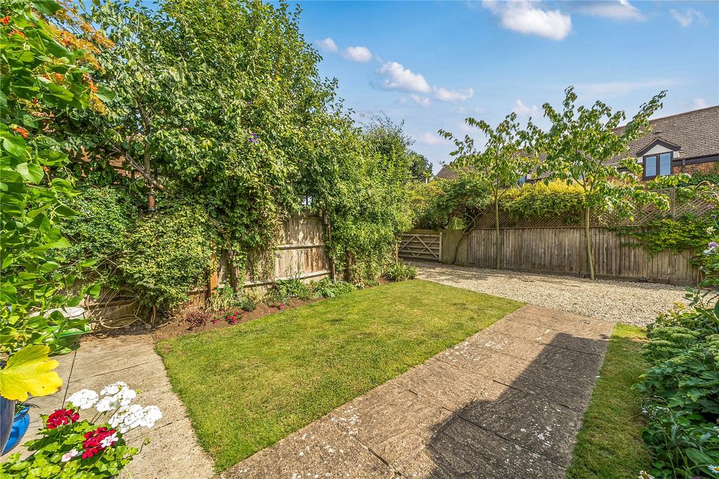 Property photo 2 of 20 Picture No. 30