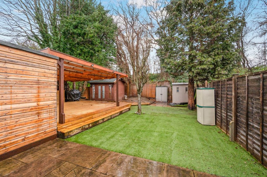 Property photo 2 of 15