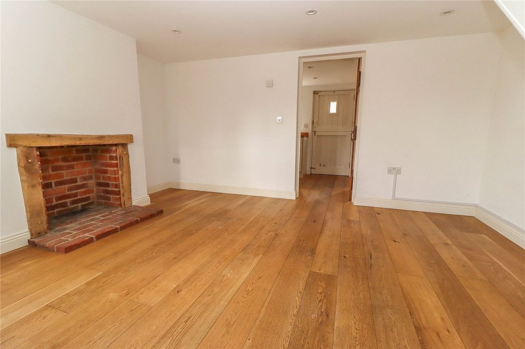 Property photo 3 of 13 Picture No. 12