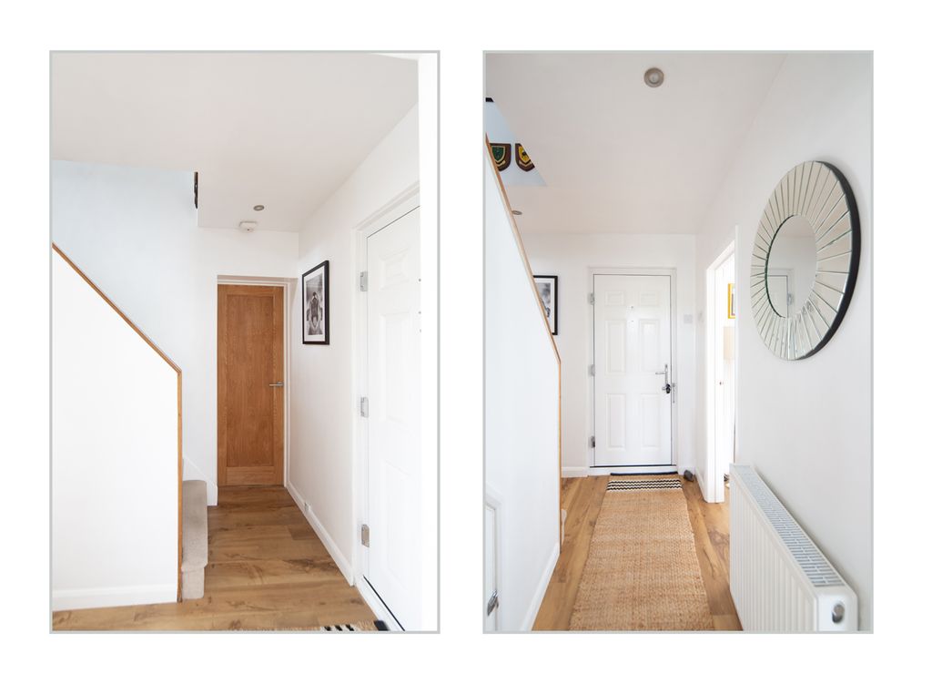 Property photo 3 of 25 Entrance Hall