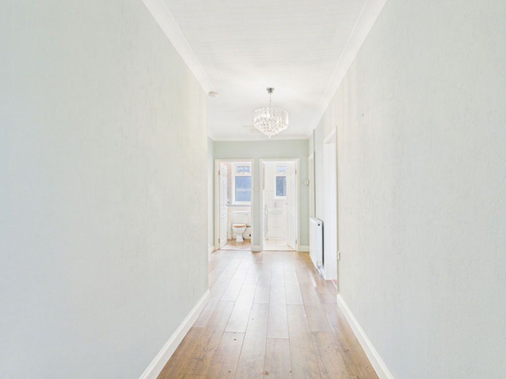 Property photo 3 of 25 Photo 24