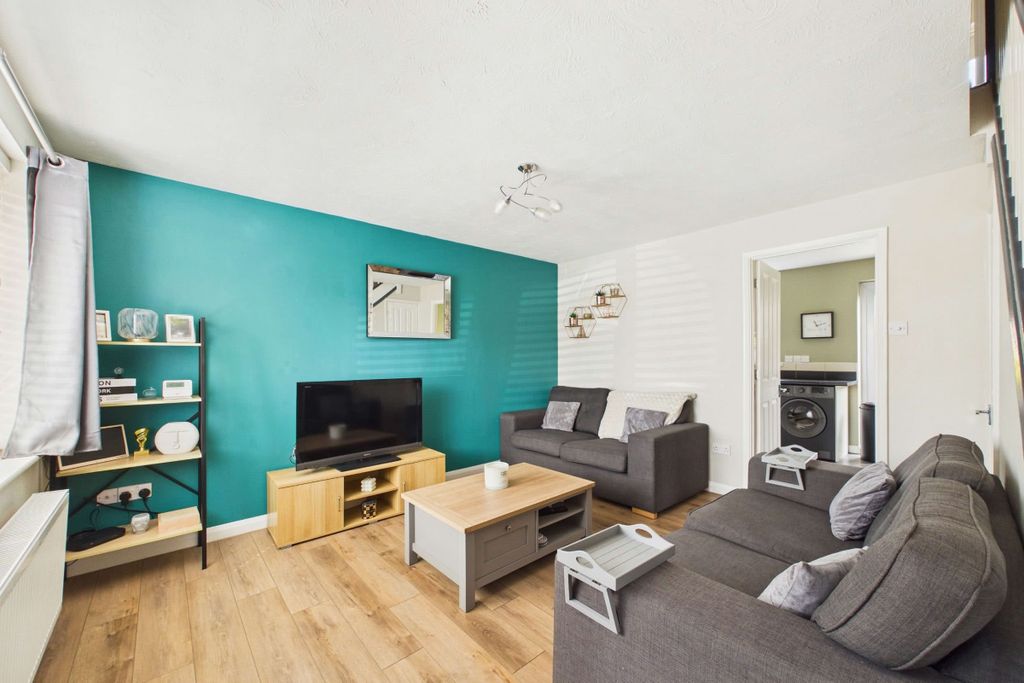 Property photo 2 of 14