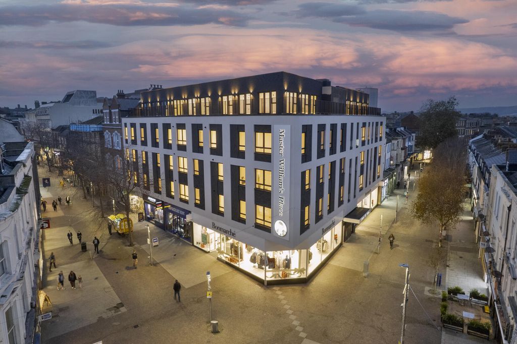 Property photo 1 of 8 Front (Exterior)