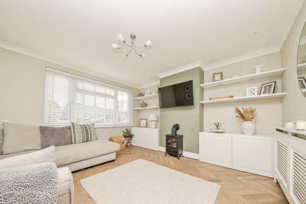 Property photo 2 of 23 Pbox-Img.Jpg