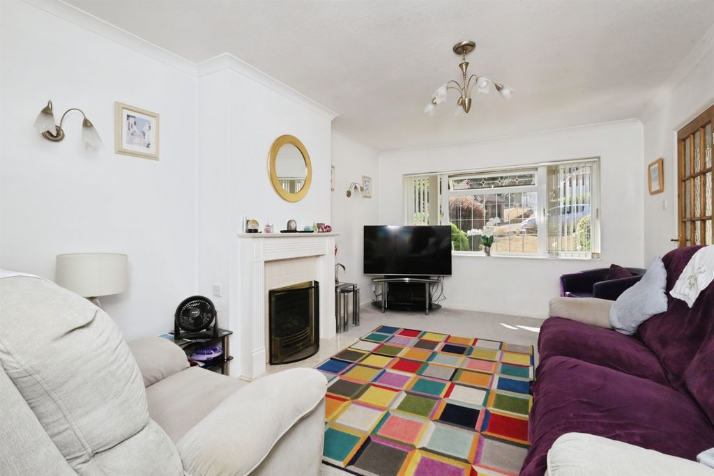 Property photo 2 of 15