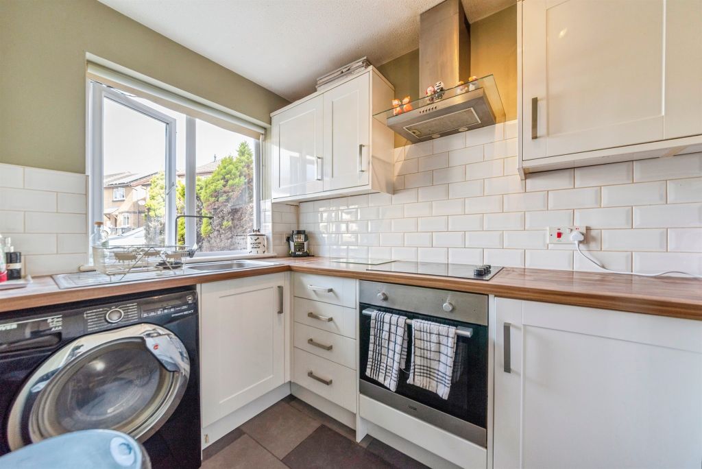 Property photo 2 of 17
