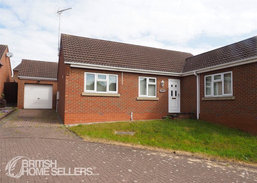 Property photo 2 of 23 Picture No. 17