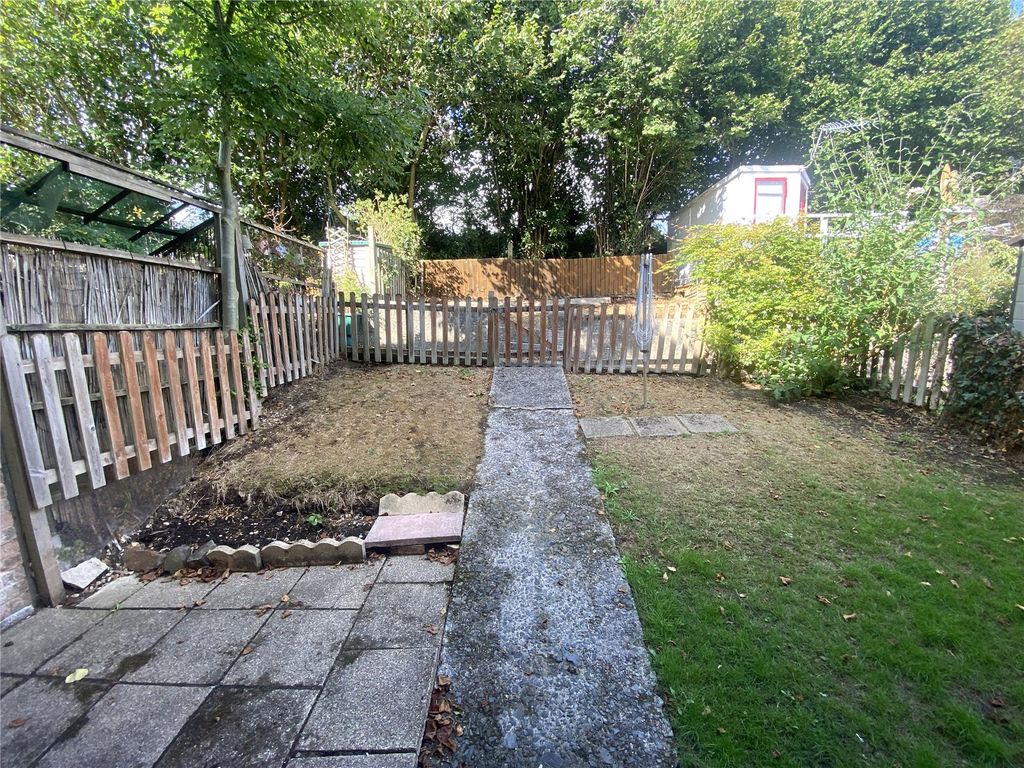 Property photo 2 of 20 Picture No. 33