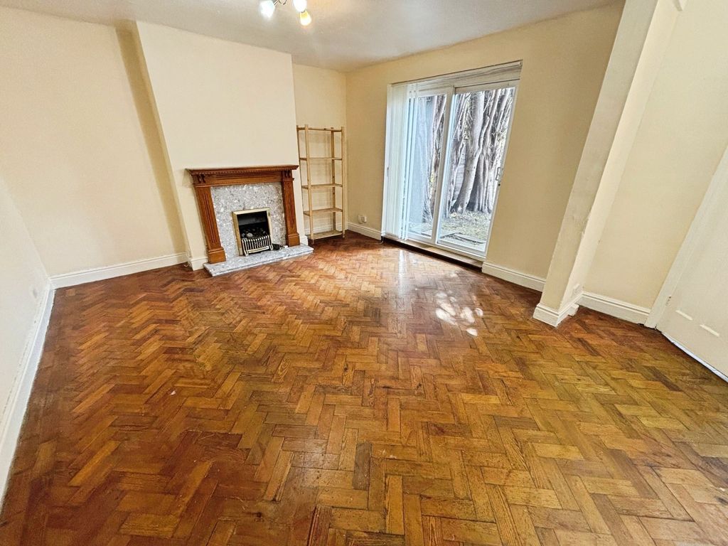 Property photo 3 of 11 Picture No. 02