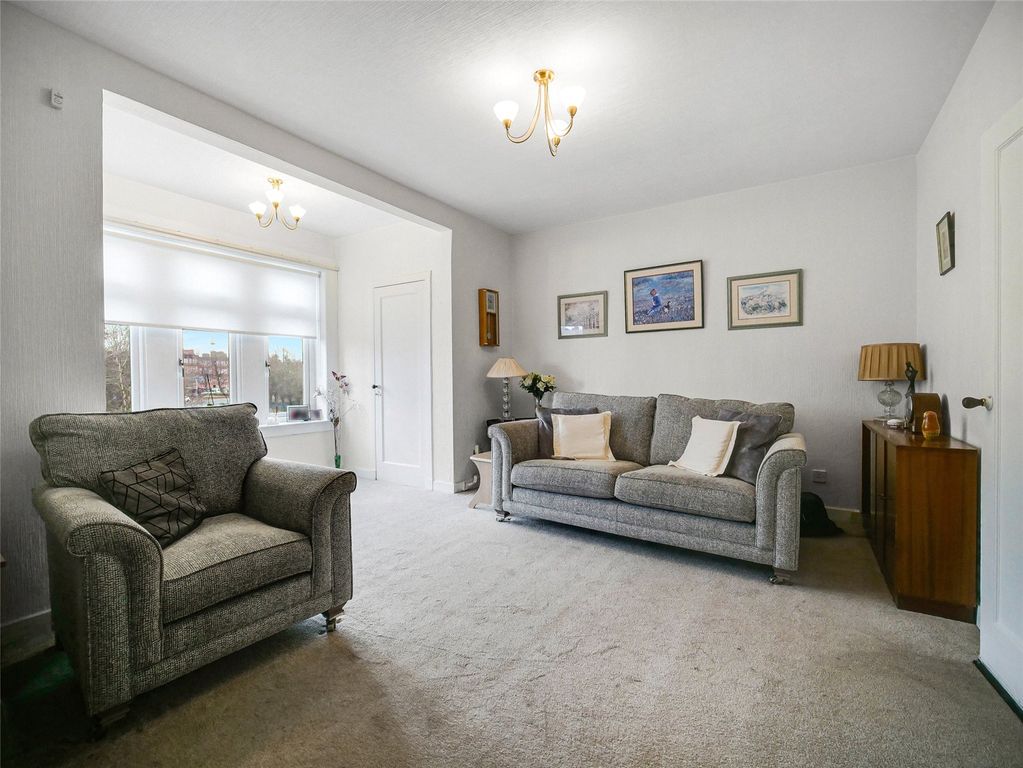 Property photo 3 of 16 Living Room