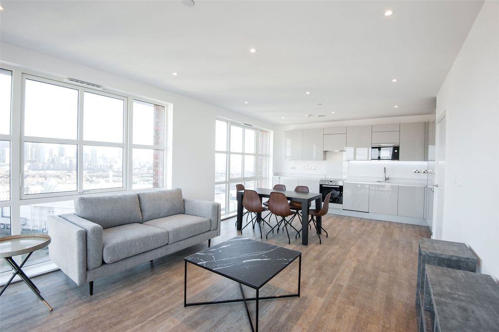 Property photo 3 of 28 Picture No. 22