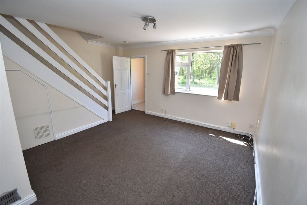 Property photo 2 of 21 Picture No. 16