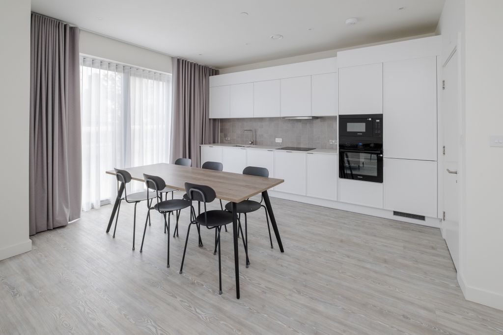 Property photo 1 of 14 Apartment-91-Sand...