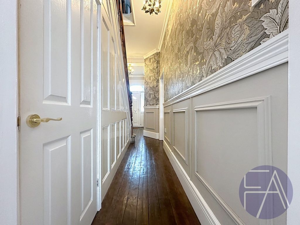 Property photo 3 of 35 4936935