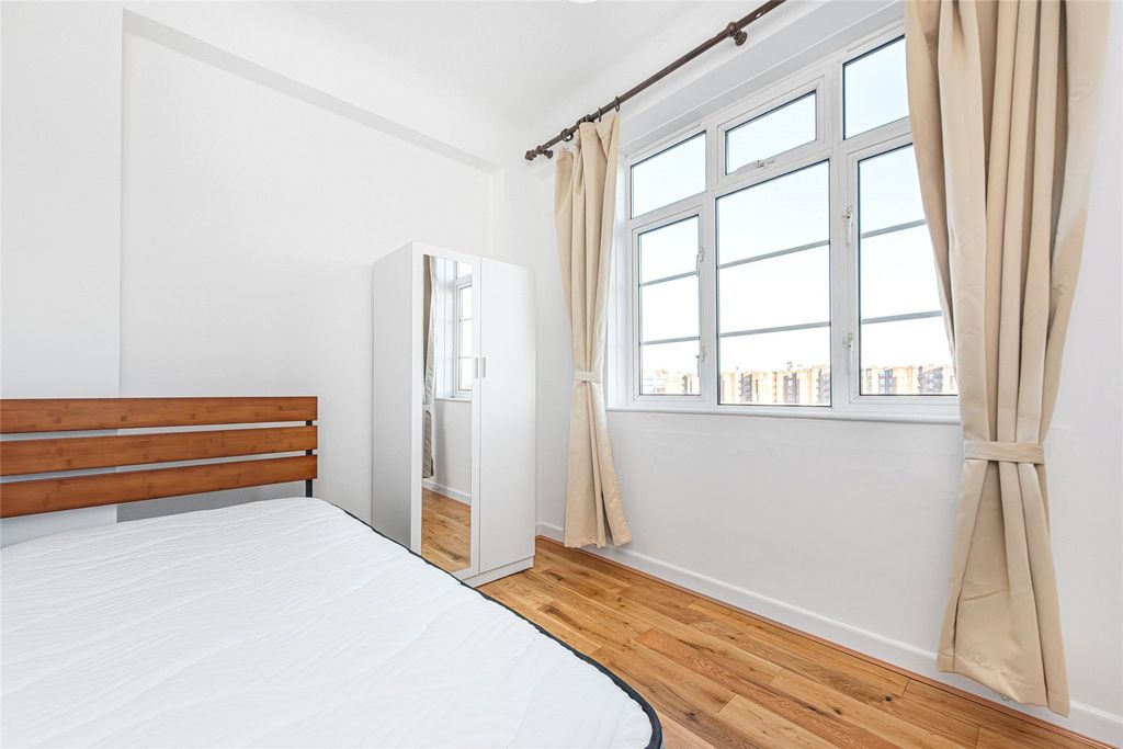 Property photo 3 of 9 Picture No. 08