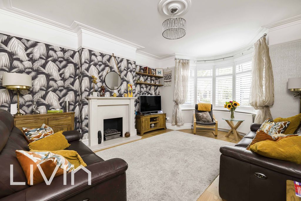 Property photo 2 of 15 120A0784