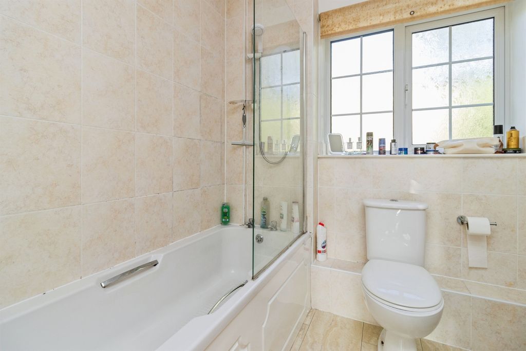 Additional image 11 of 1 bed flat for saleSeymour Road, Newton Abbot TQ12