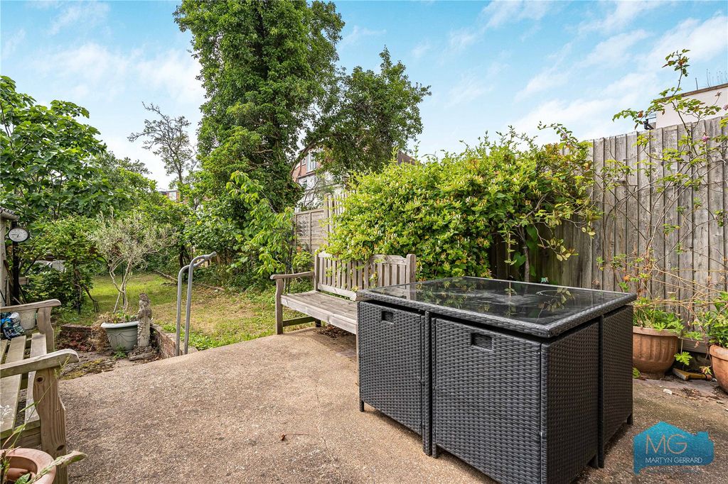 Property photo 3 of 13 Picture No. 15
