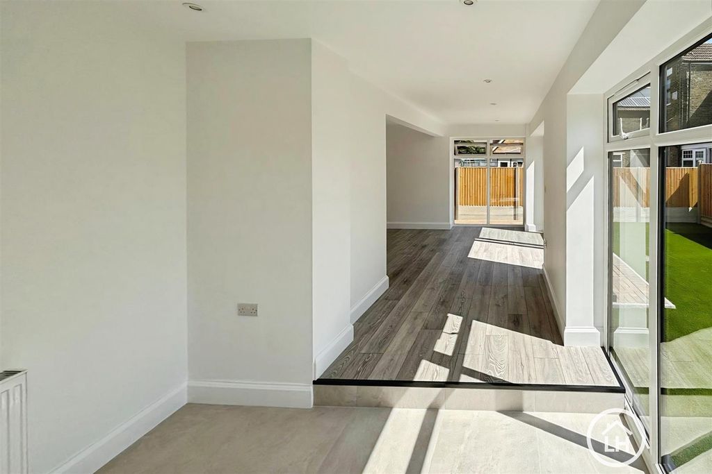 Property photo 2 of 17 Reception Room