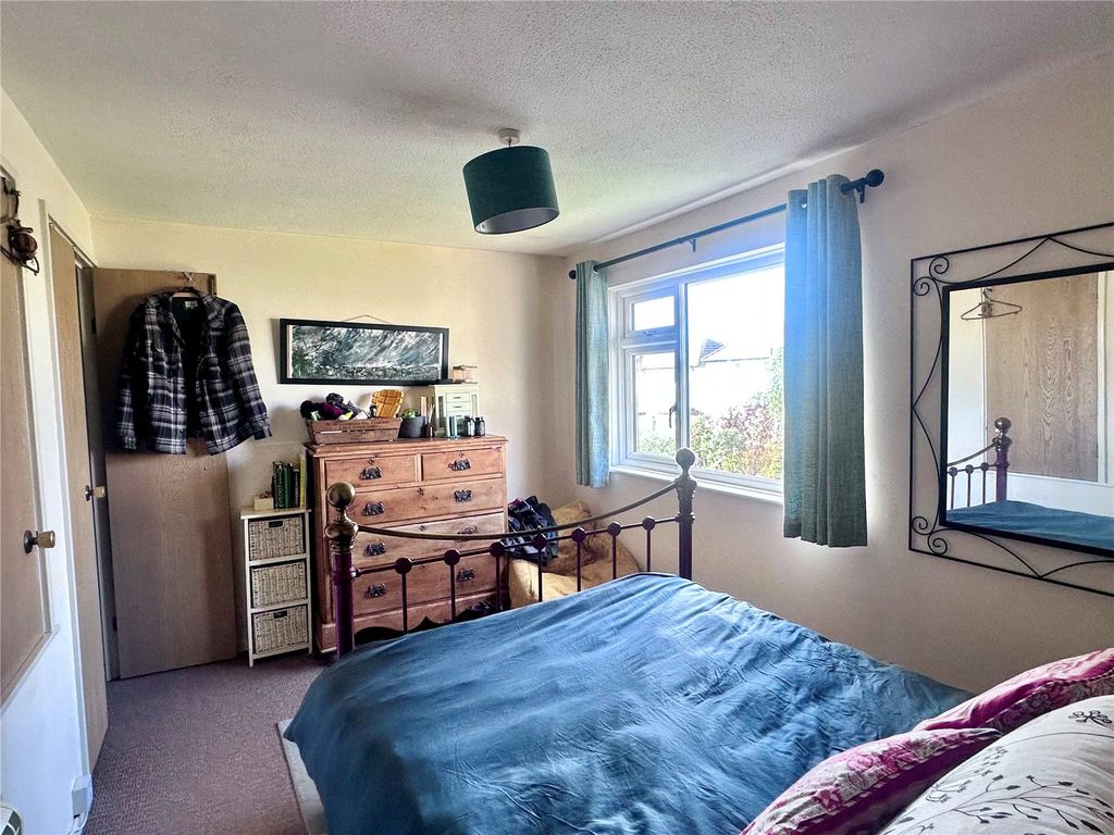 Property photo 3 of 7 Picture No. 06