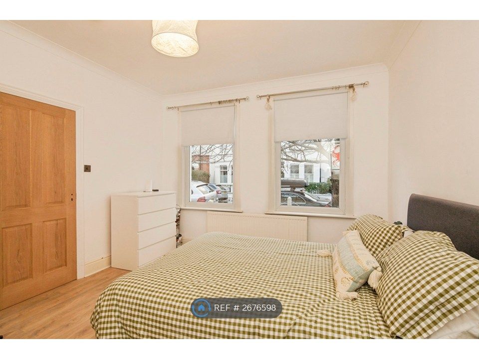 Property photo 2 of 22 Bedroom 1