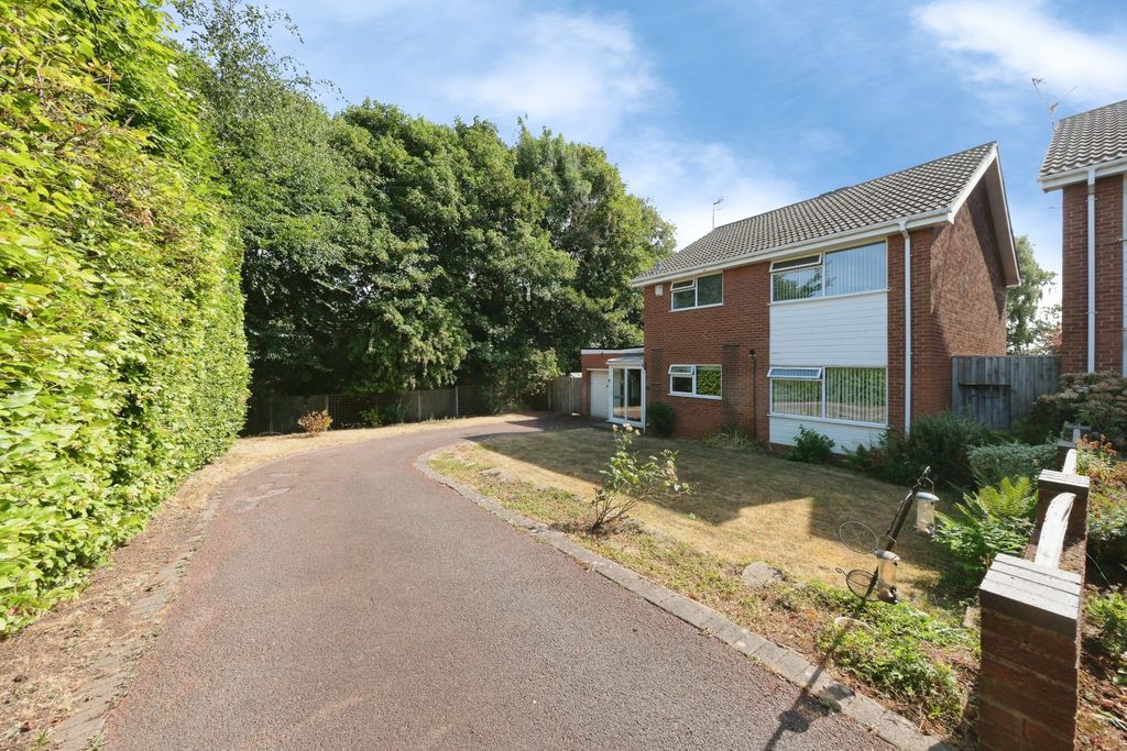 Property photo 1 of 19 Img_7858