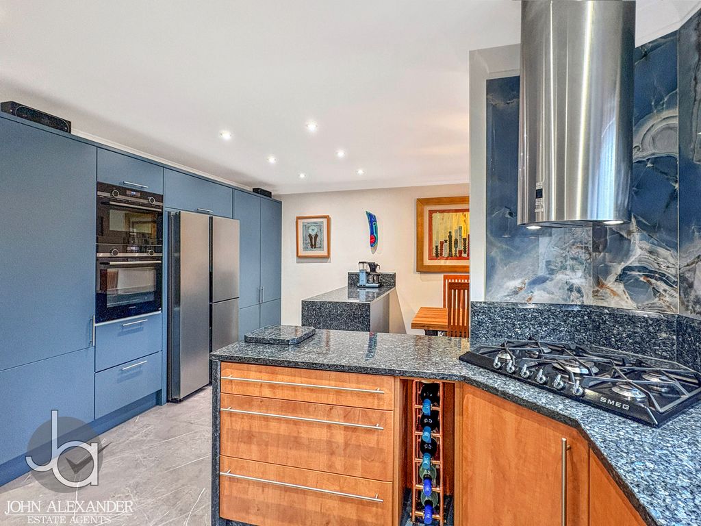 Property photo 2 of 39 20260304_093955550_0.5