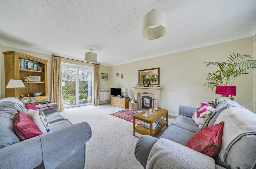 Property photo 3 of 18 12605182