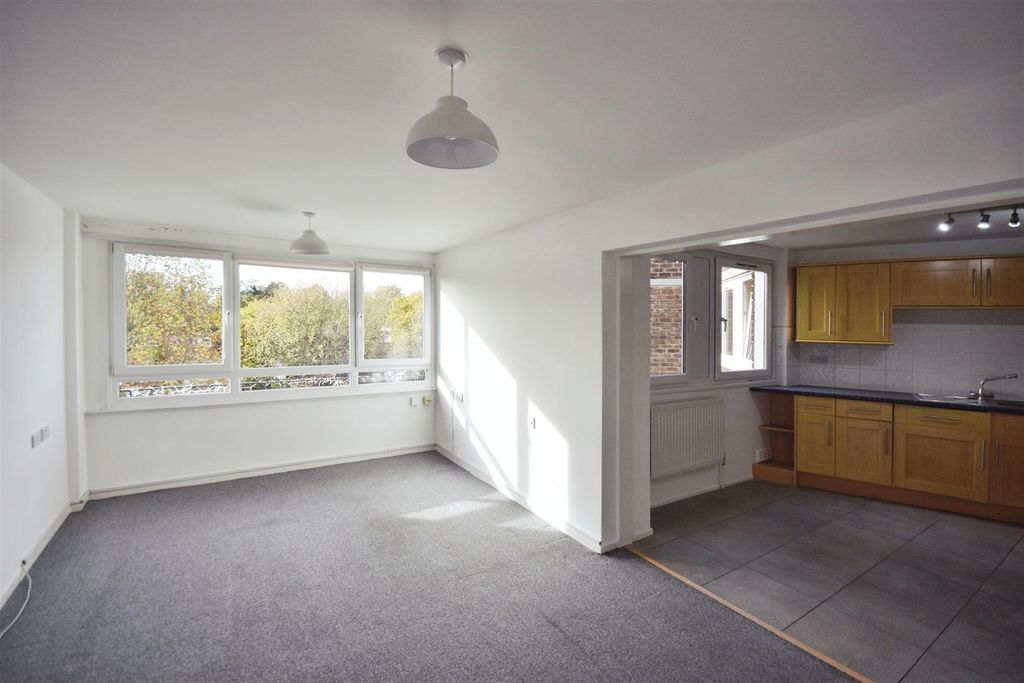 Property photo 2 of 11 d9225Baf-Dsc_0178.Jpg