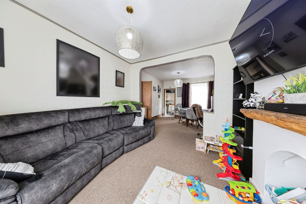 Property photo 2 of 12