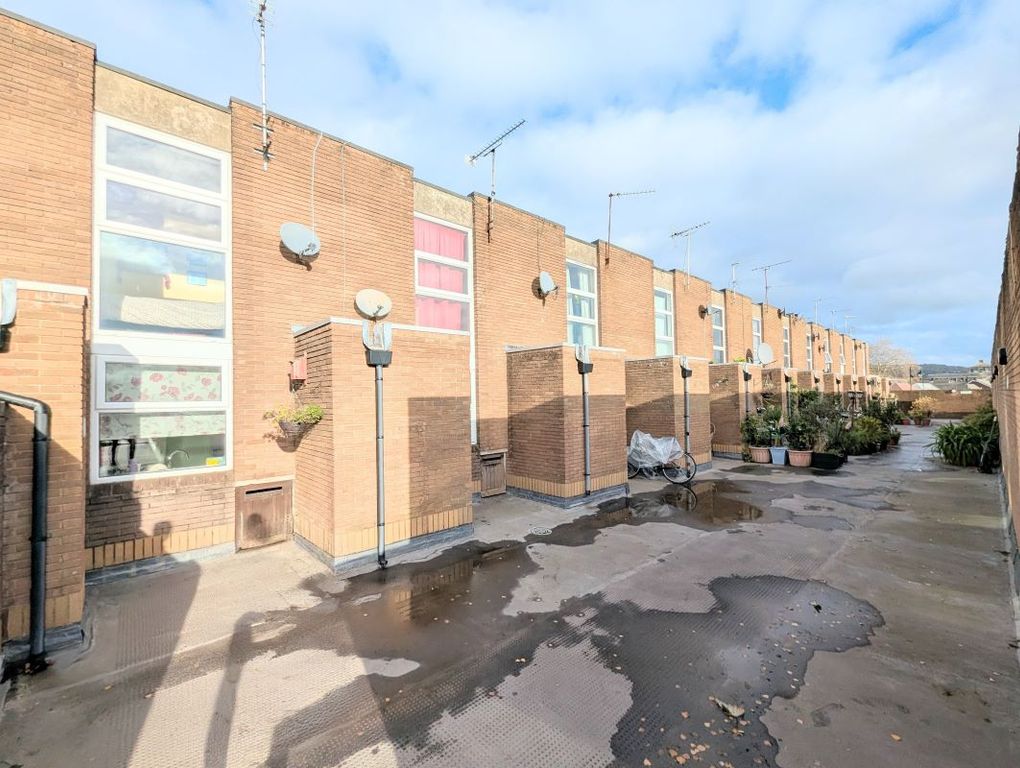 Property photo 3 of 10 Image 3