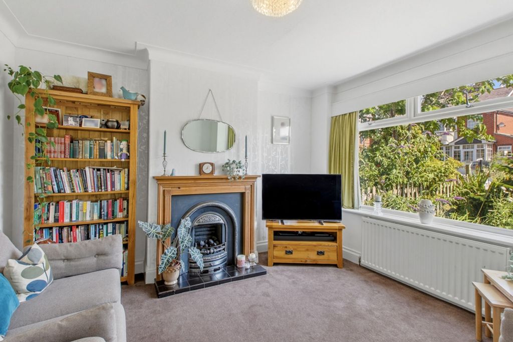 Property photo 2 of 24