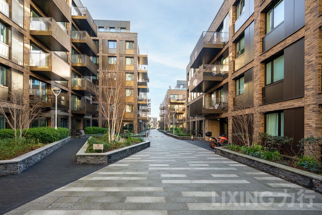 Property photo 3 of 10