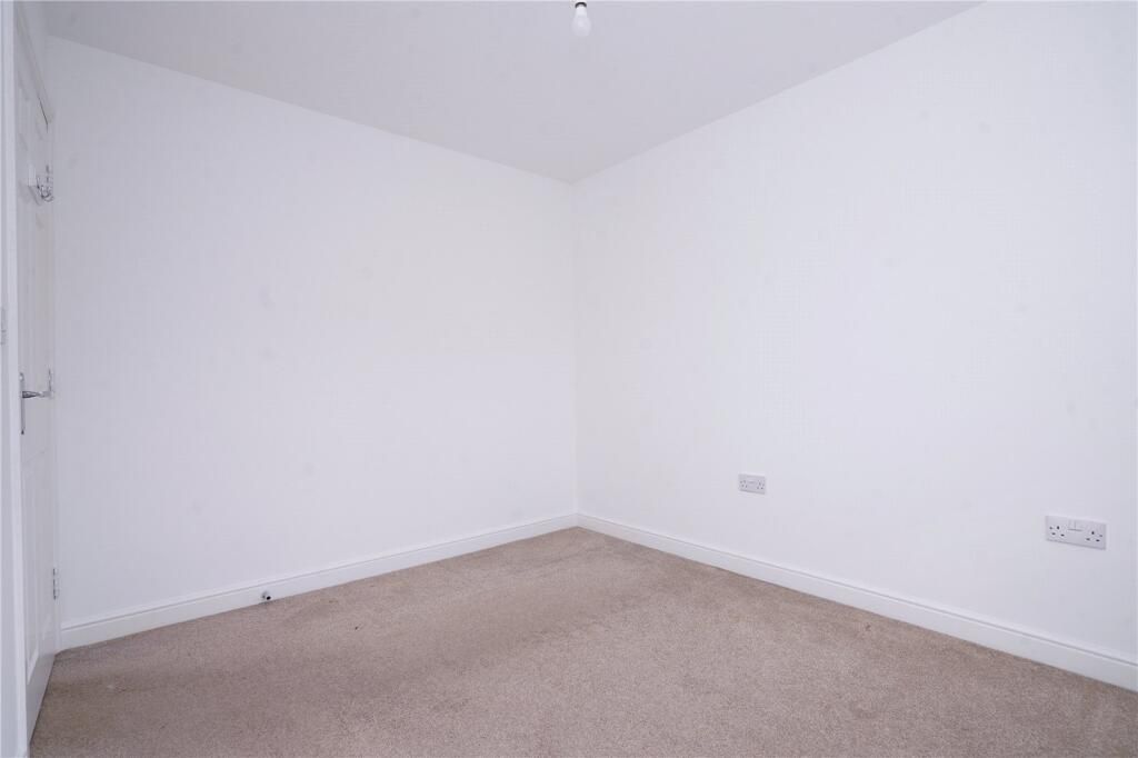 Property photo 3 of 5 Gallery