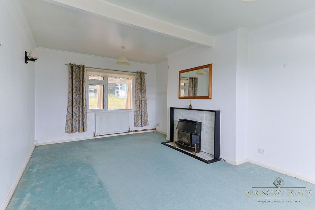 Property photo 3 of 21 4407782