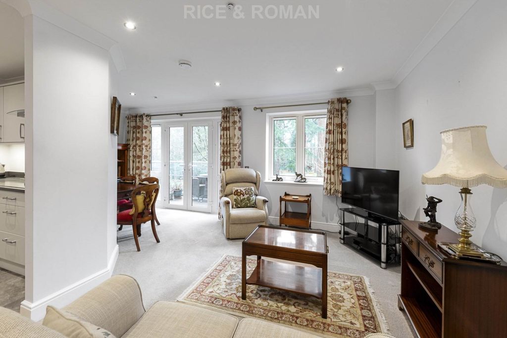 Property photo 3 of 22