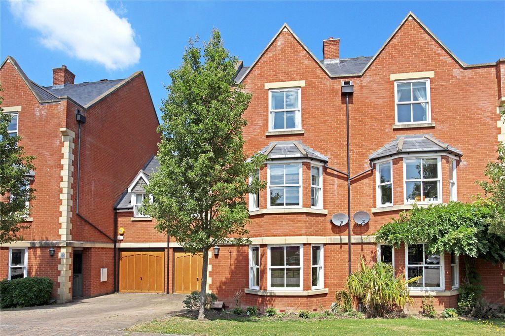 Property photo 1 of 20 Picture No. 16