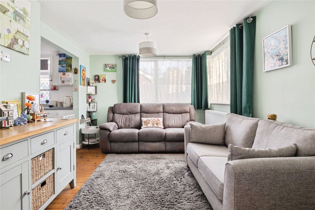 Property photo 2 of 23 Picture No. 24