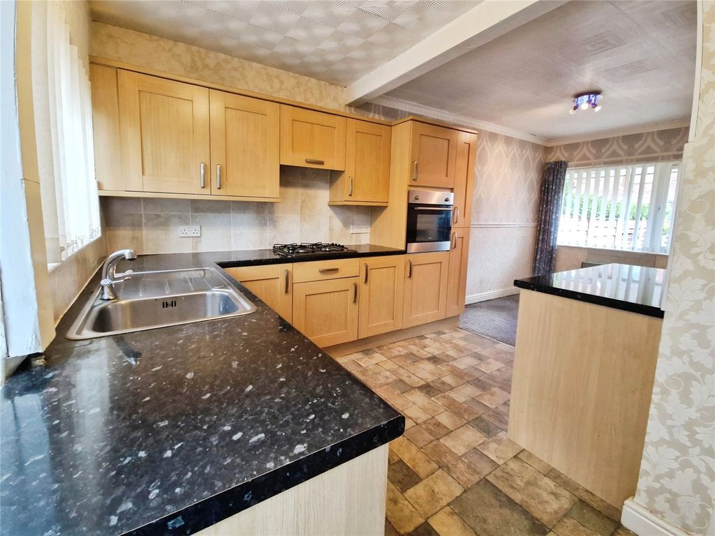 Property photo 2 of 17 Picture No. 02