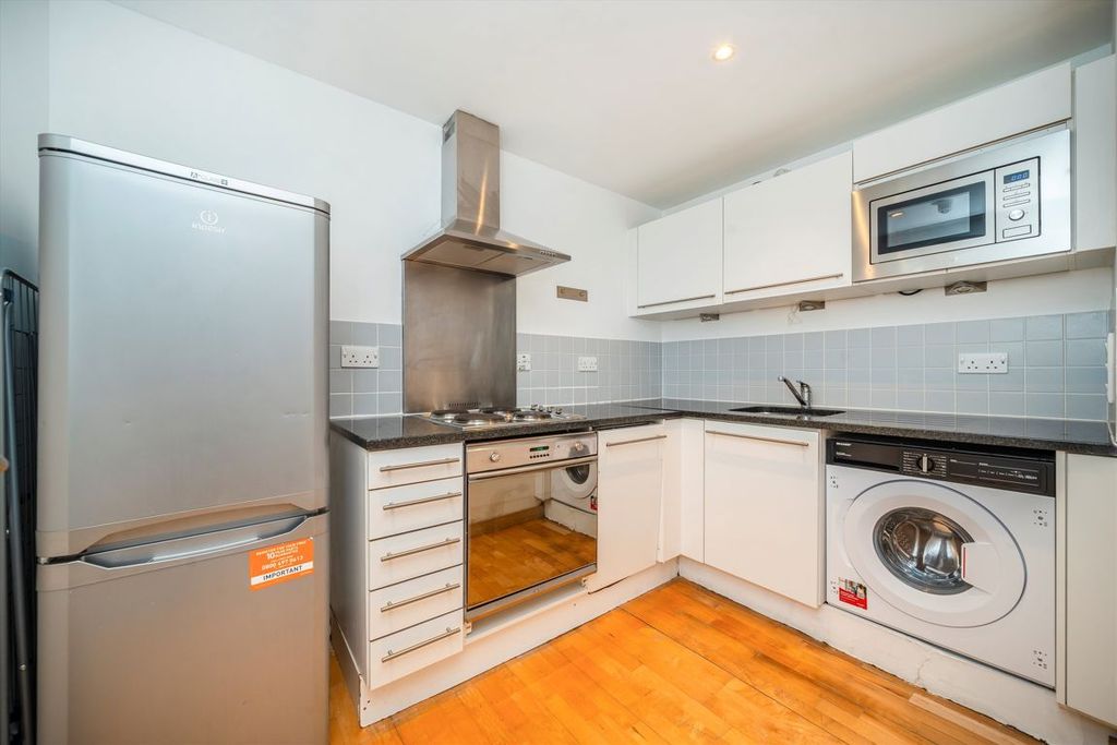 Property photo 3 of 5