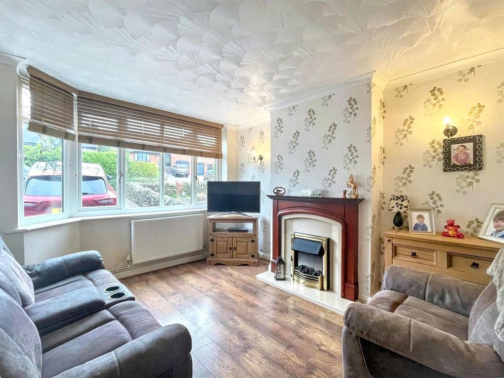 Property photo 3 of 24 Living Room