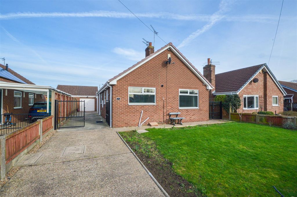 Property photo 3 of 10