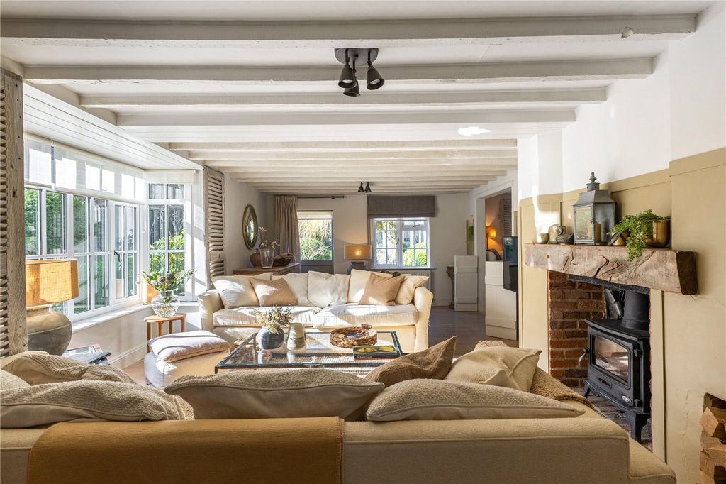 Property photo 3 of 24 Living Room