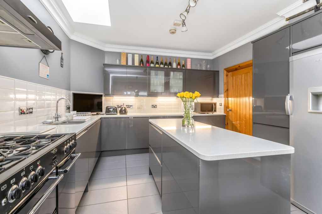 Property photo 3 of 22 Property Image 3