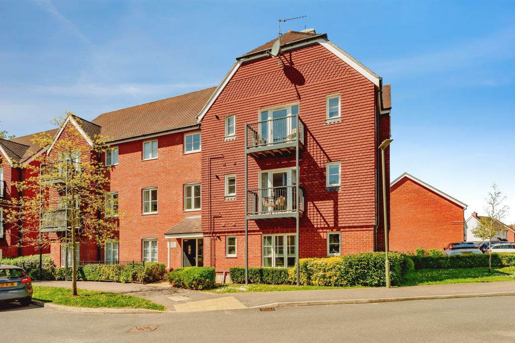 Property photo 1 of 11